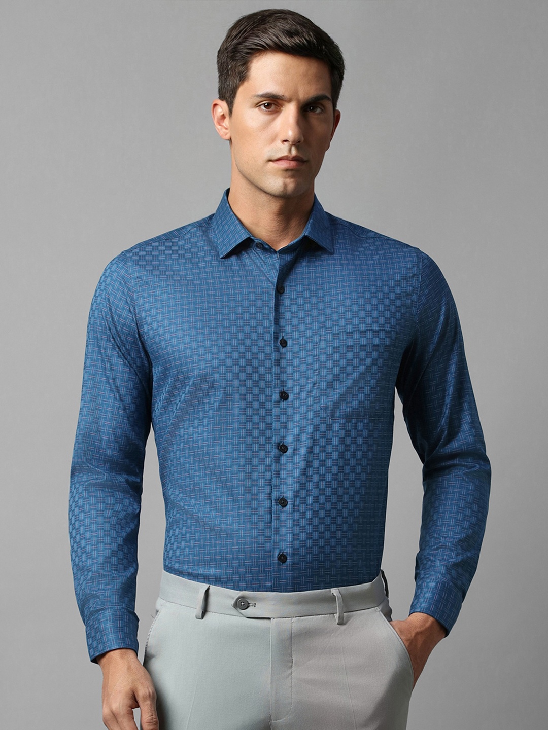 

Louis Philippe Men Blue Slim Fit Opaque Formal Shirt