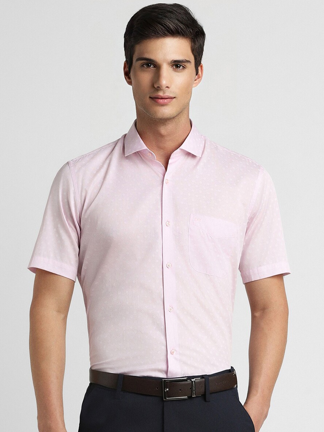 

Peter England Spread Collar Short Sleeves Cotton Formal Shirt, Pink