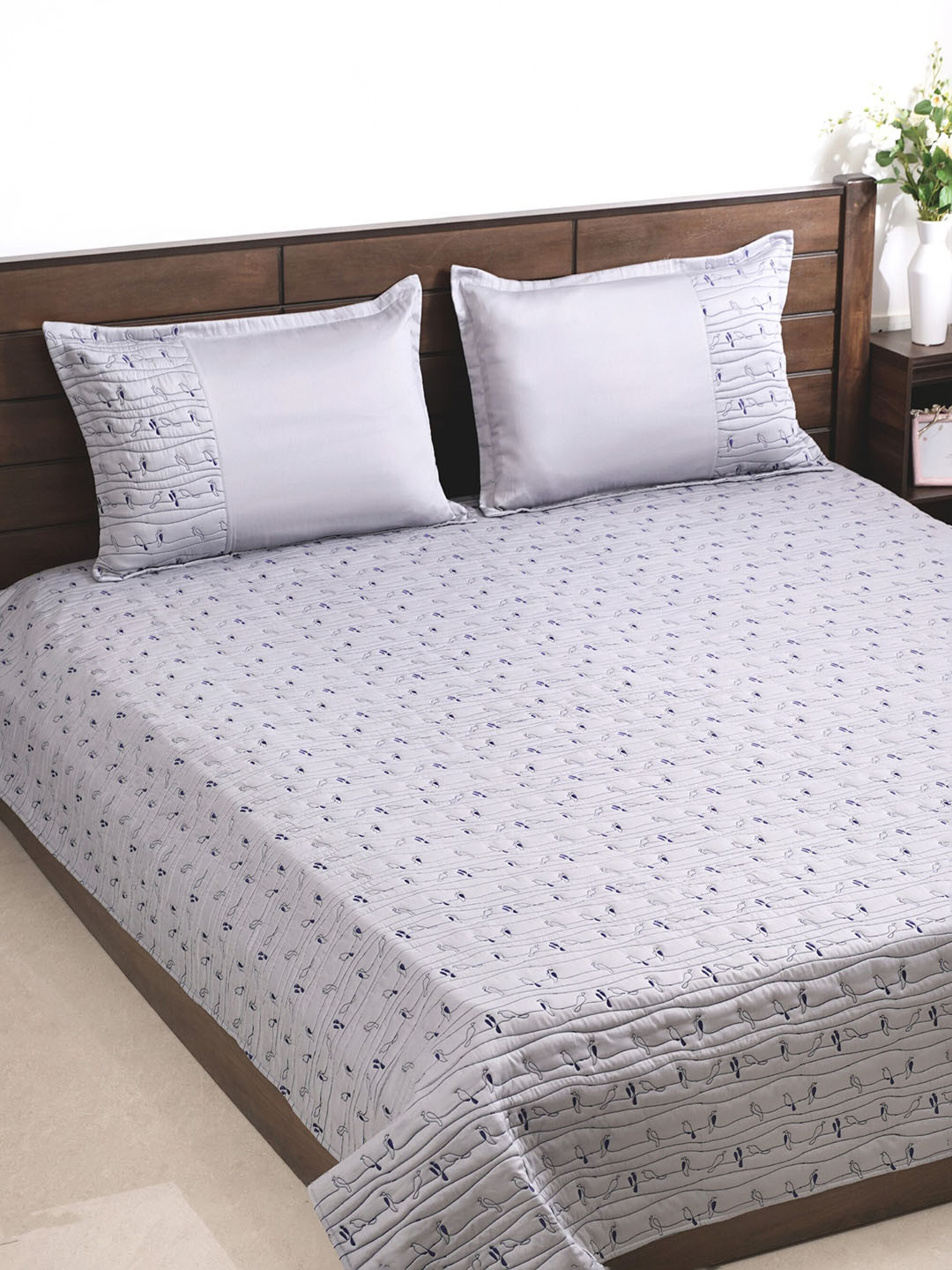 

Nestasia Grey Printed 80 GSM Pure Cotton Double King Bed Cover With 2 Pillow Covers