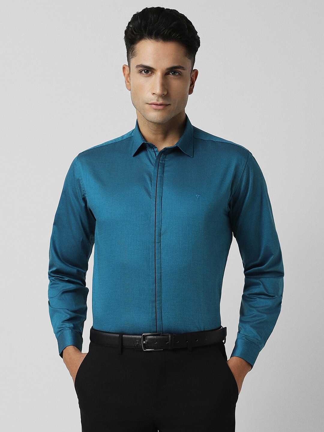 

V Dot Slim Fit Spread Collar Pure Cotton Formal Shirt, Blue