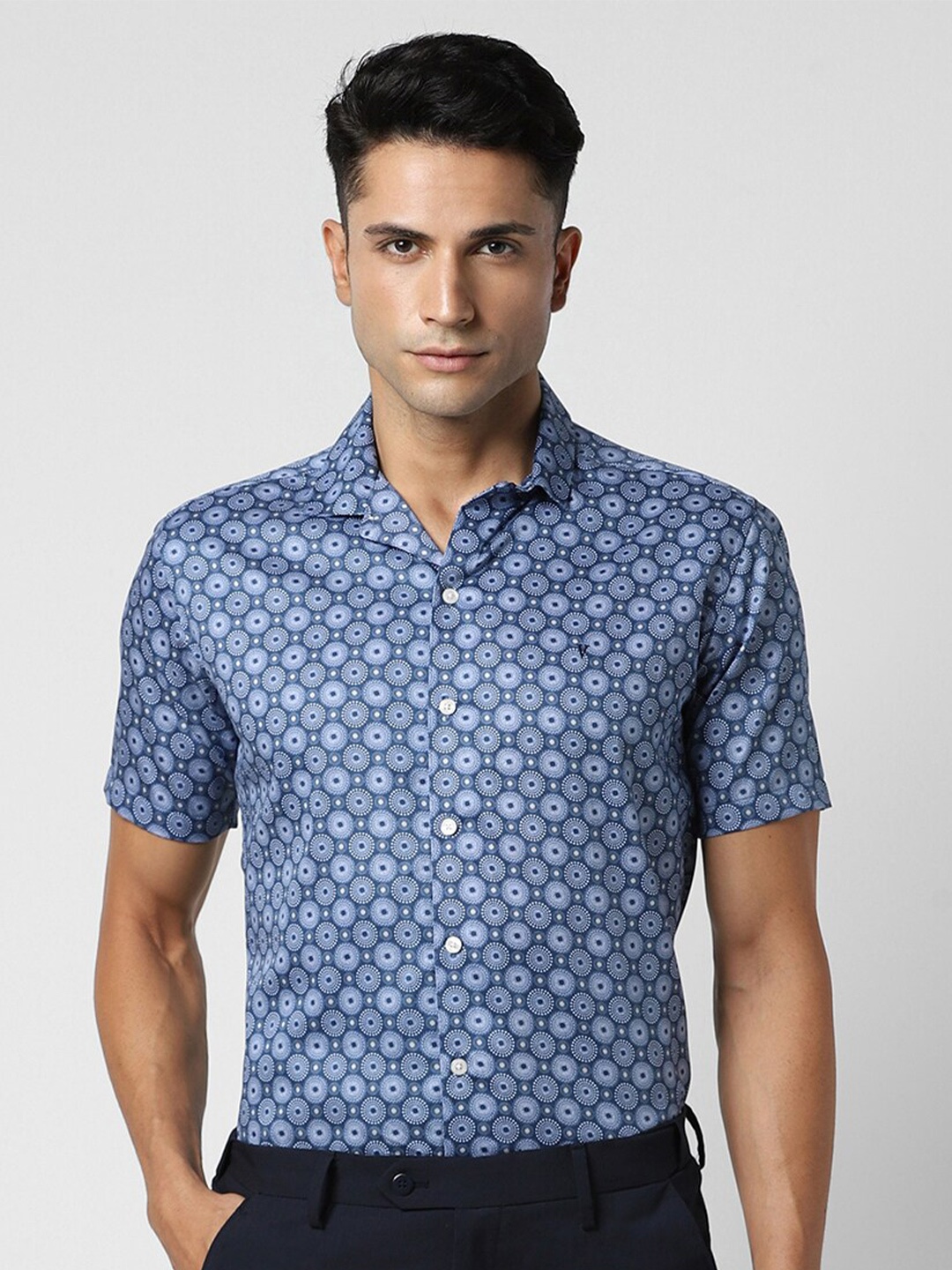 

V Dot Printed Slim Fit Classic Casual Shirt, Blue