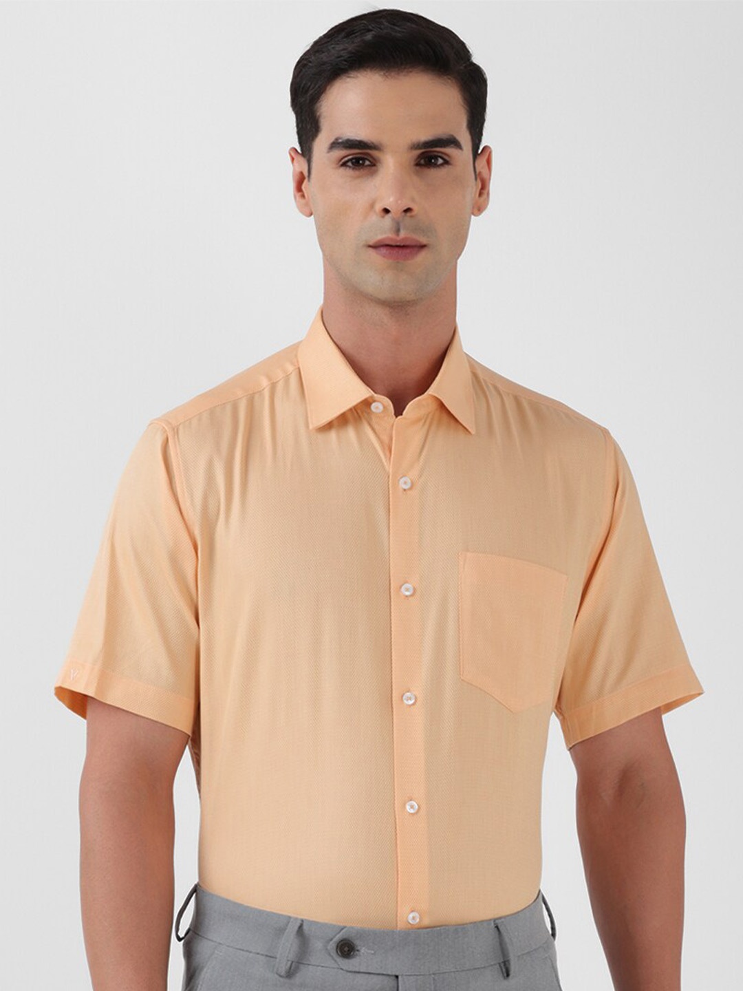 

Van Heusen Spread Collar Slim Fit Pure Cotton Shirt, Orange