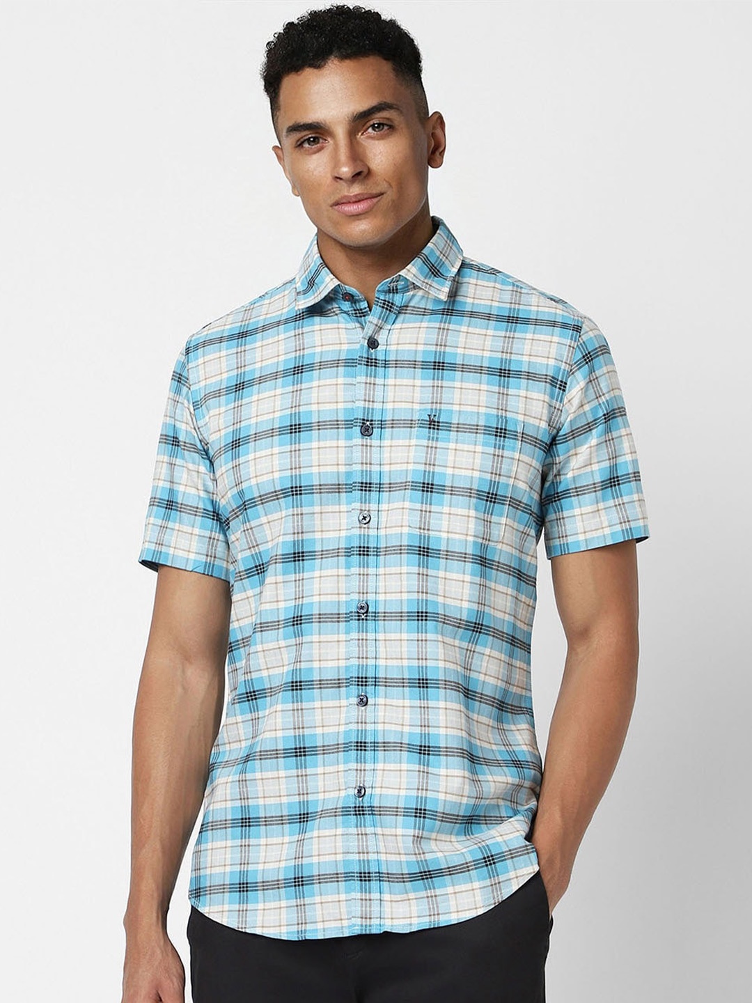 

Van Heusen Sport Slim Fit Tartan Checked Pure Cotton Casual Shirt, Blue