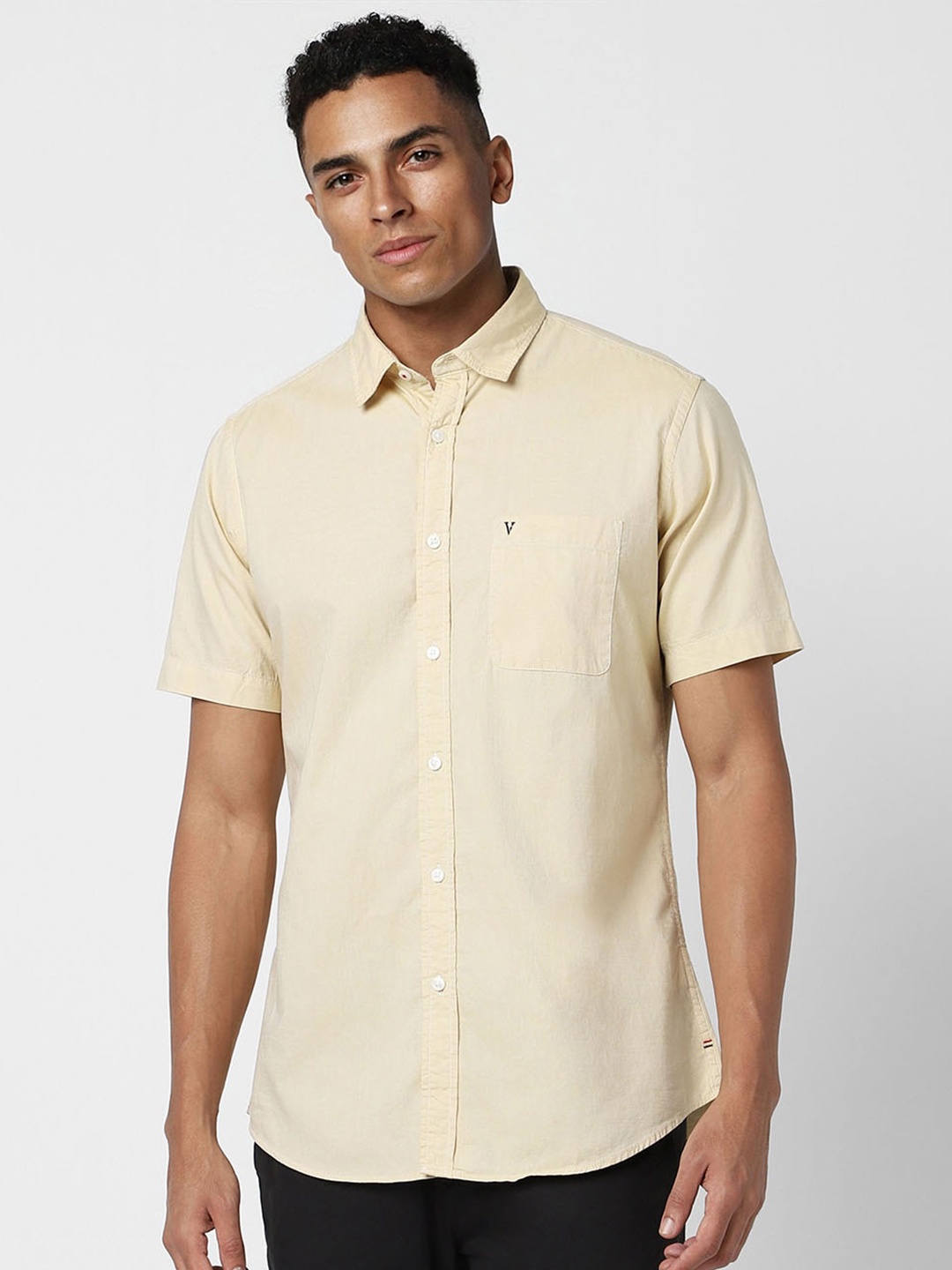 

Van Heusen Sport Cotton Slim Fit Opaque Casual Shirt, Yellow