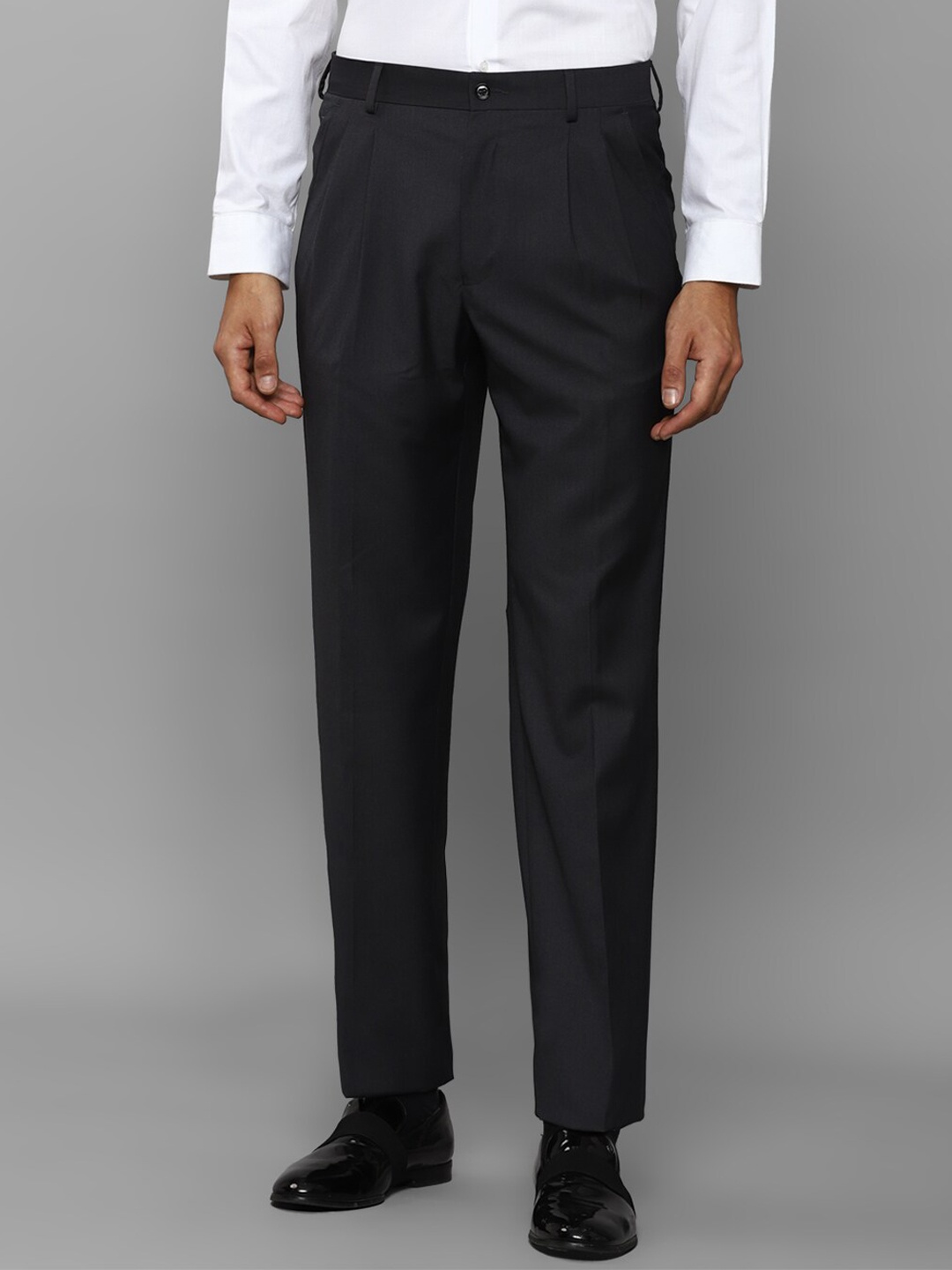 

Louis Philippe Men Regular Fit Mid-Rise Plain Formal Trousers, Black