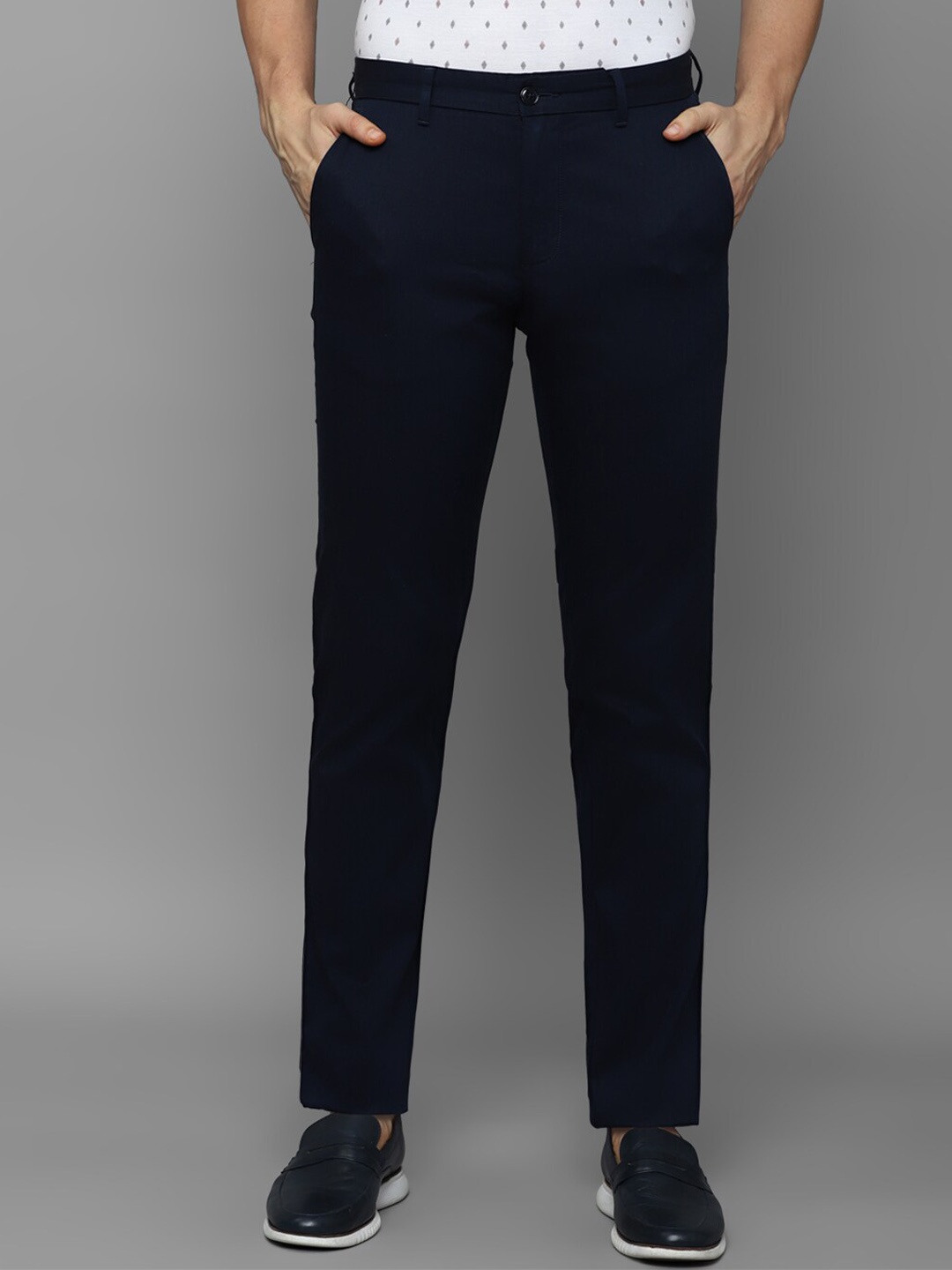 

Louis Philippe Sport Men Tapered Fit Flat Front Chinos Trousers, Navy blue