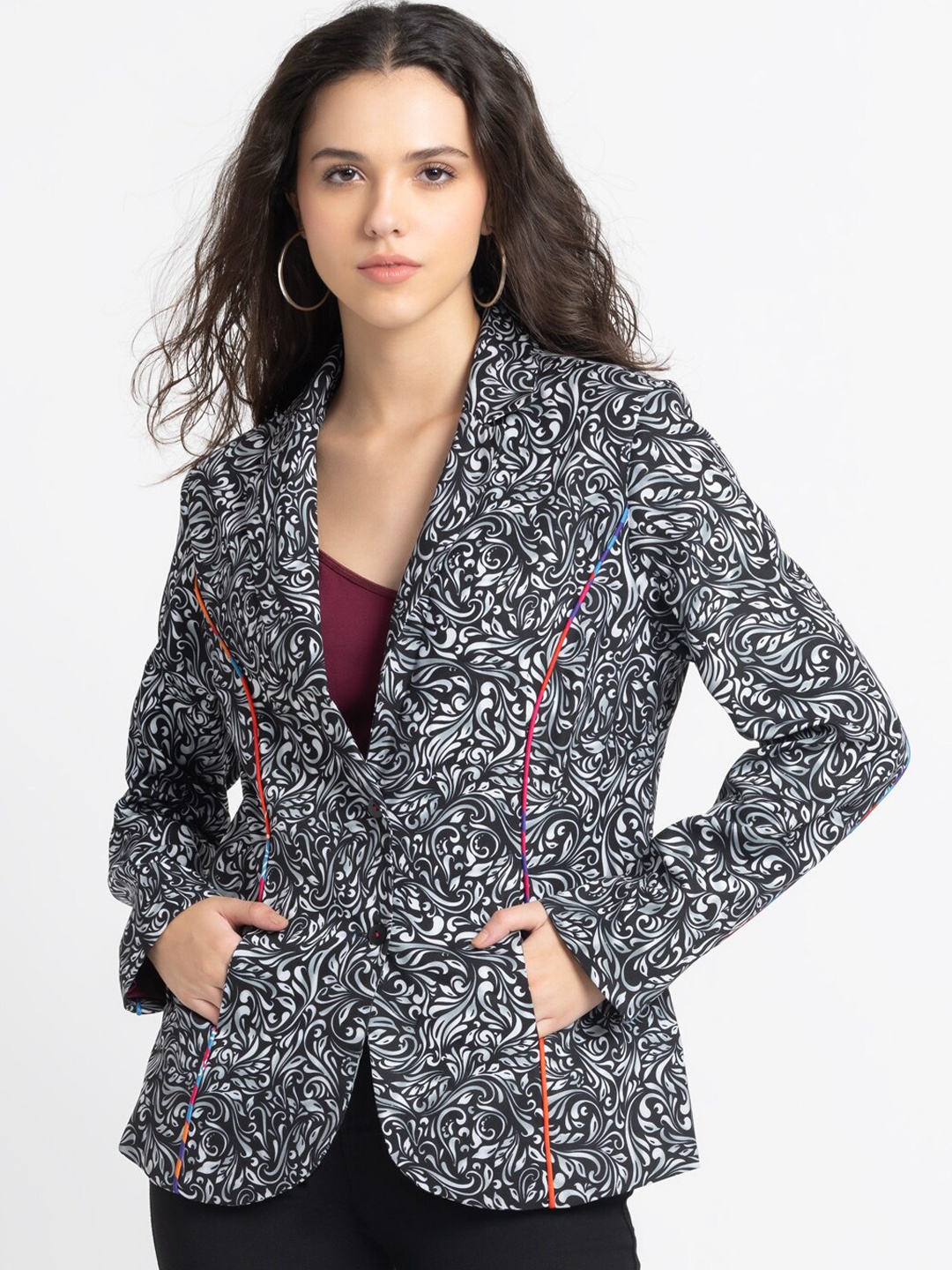 

SHAYE Printed Single Breasted Blazer, Black