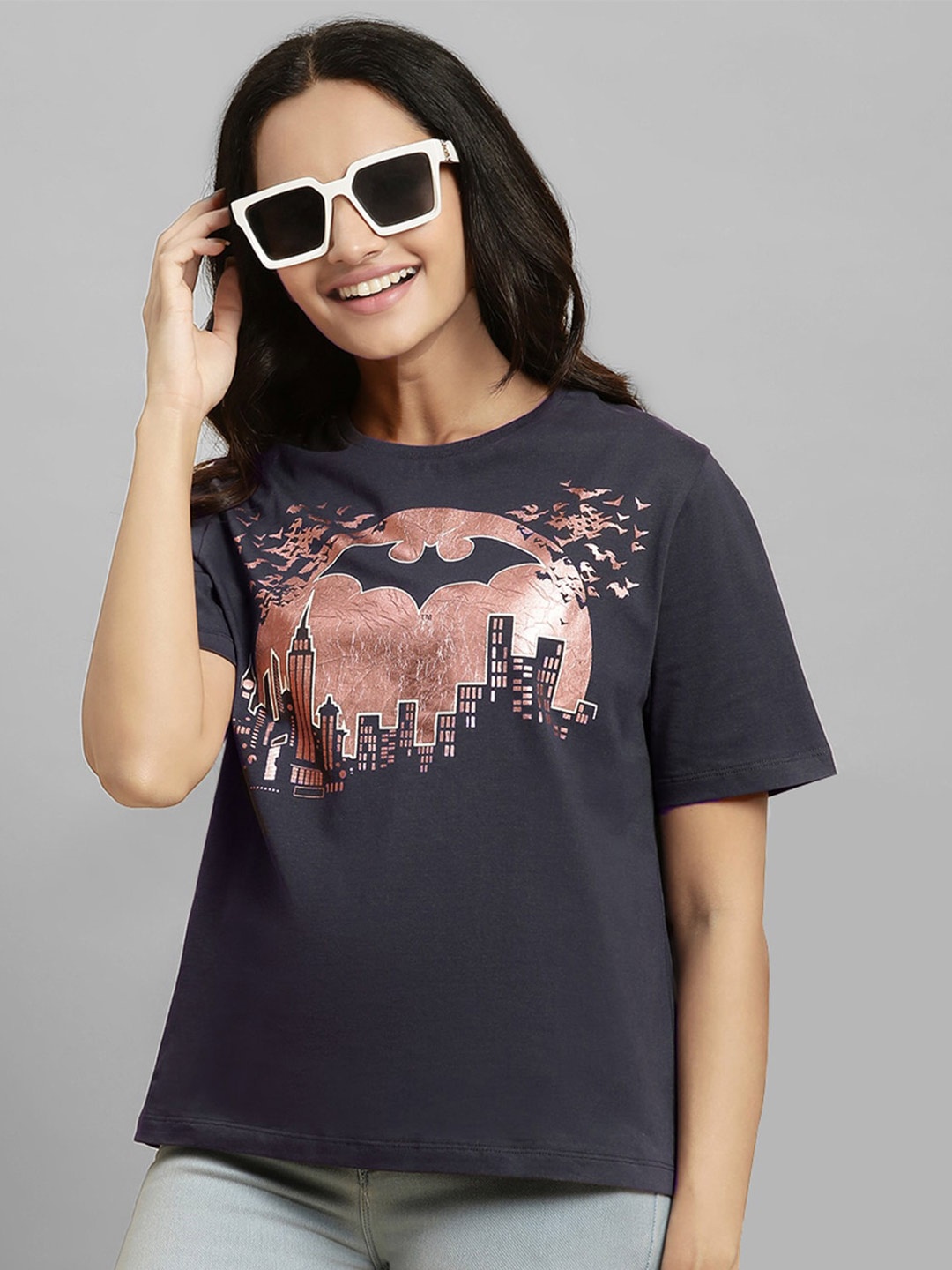 

Free Authority Batman Printed Round Neck Cotton T-shirt, Grey