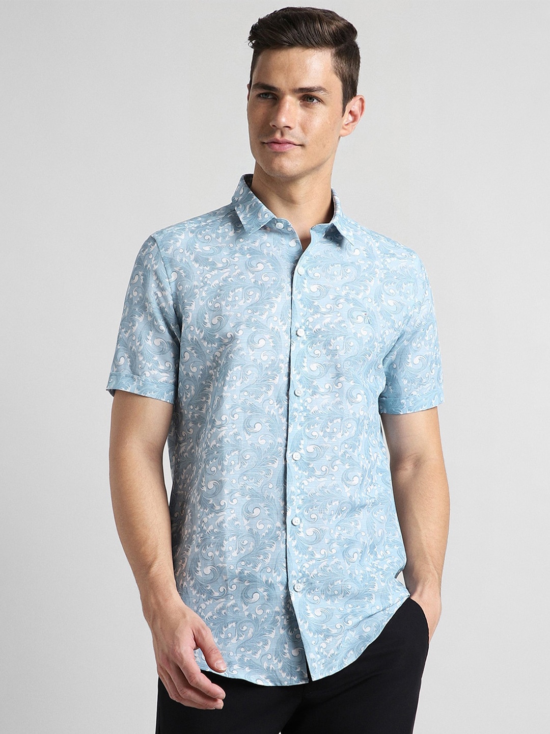 

SIMON CARTER LONDON Floral Printed Slim Fit Opaque Casual Shirt, Blue