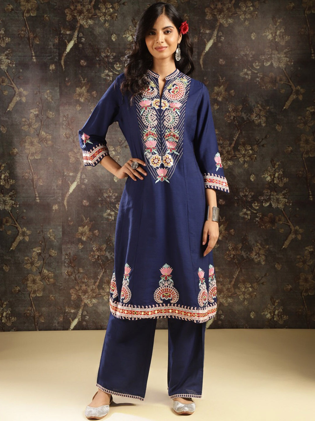 

Lakshita Ethnic Motifs Embroidered Regular Thread Work Kurta With Palazzos, Blue