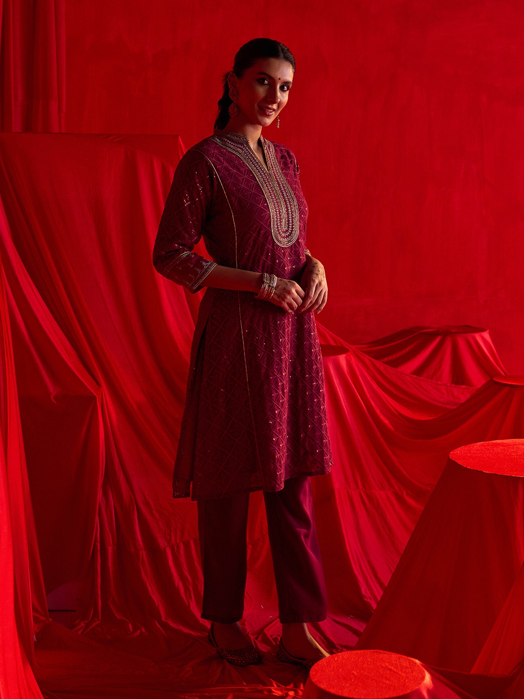 

Lakshita Ethnic Motifs Embroidered Thread Work Kurta With Trousers, Fuchsia