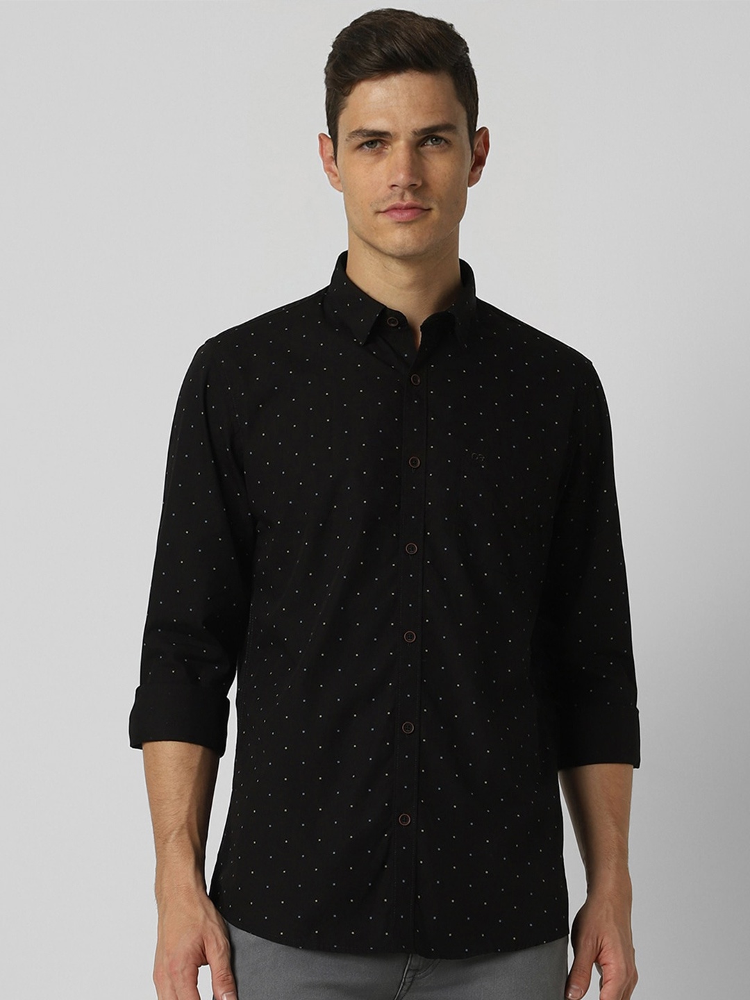 

Peter England Casuals Slim Fit Micro Ditsy Printed Pure Cotton Casual Shirt, Black