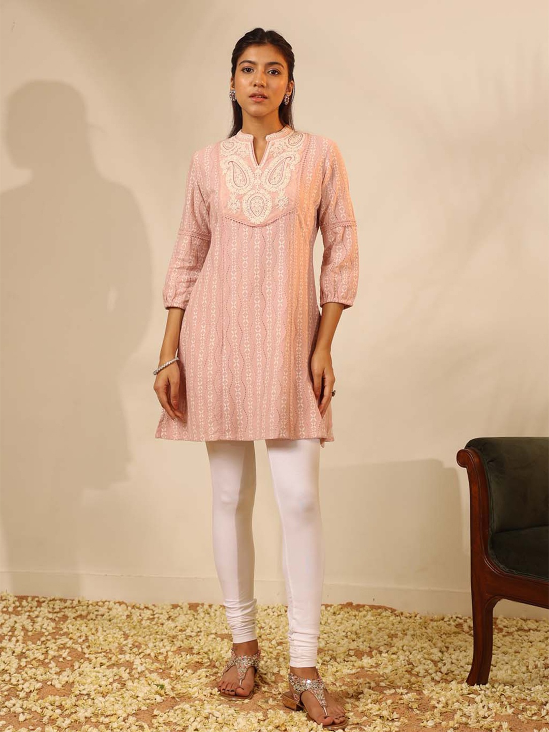 

Lakshita Paisley Embroidered Thread Work Straight Kurti, Peach
