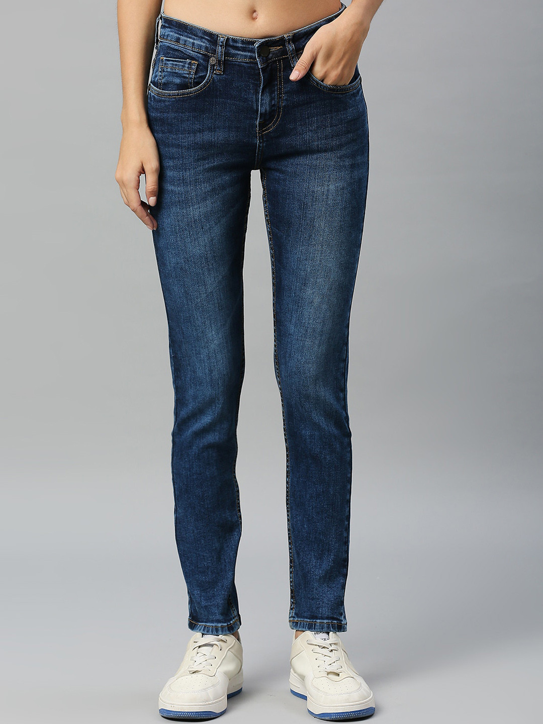 

HERE&NOW Women Slim Fit Light Fade Cotton Stretchable Jeans, Blue