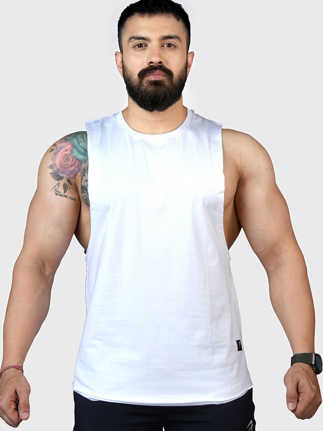 

FUAARK Round Neck Cotton Sports & Gym Vests, White