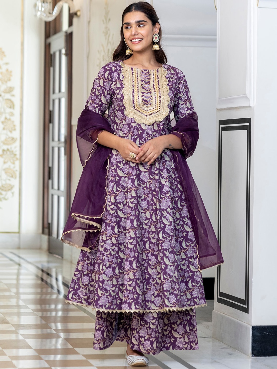 

Janasya Floral Printed Pure Cotton Gotta Patti Anarkali Kurta & Palazzos With Dupatta, Violet