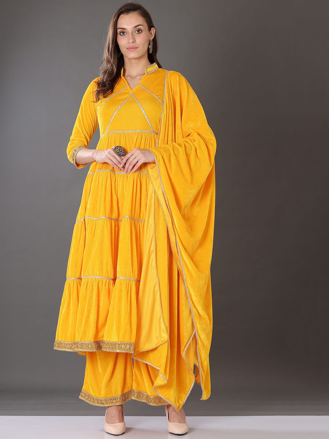 

KAANCHIE NANGGIA Gotta Patti Tiered Velvet Anarkali Kurta with Palazzos & Dupatta, Yellow