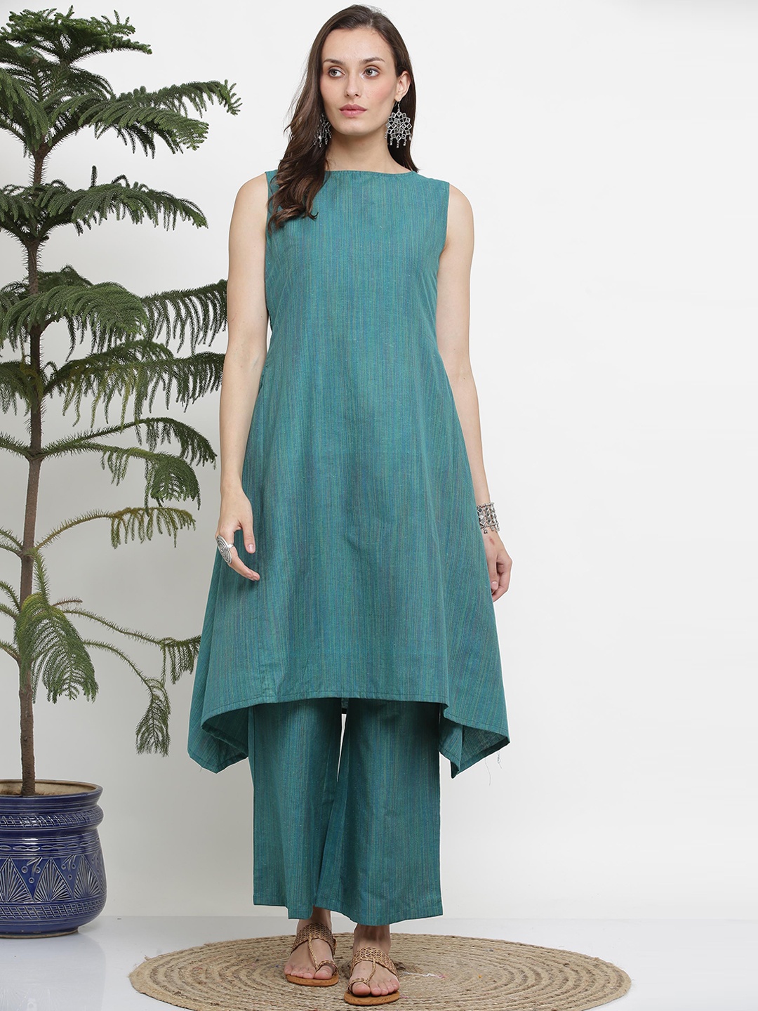 

KAANCHIE NANGGIA Boat Neck A-Line Kurta with Palazzos, Green
