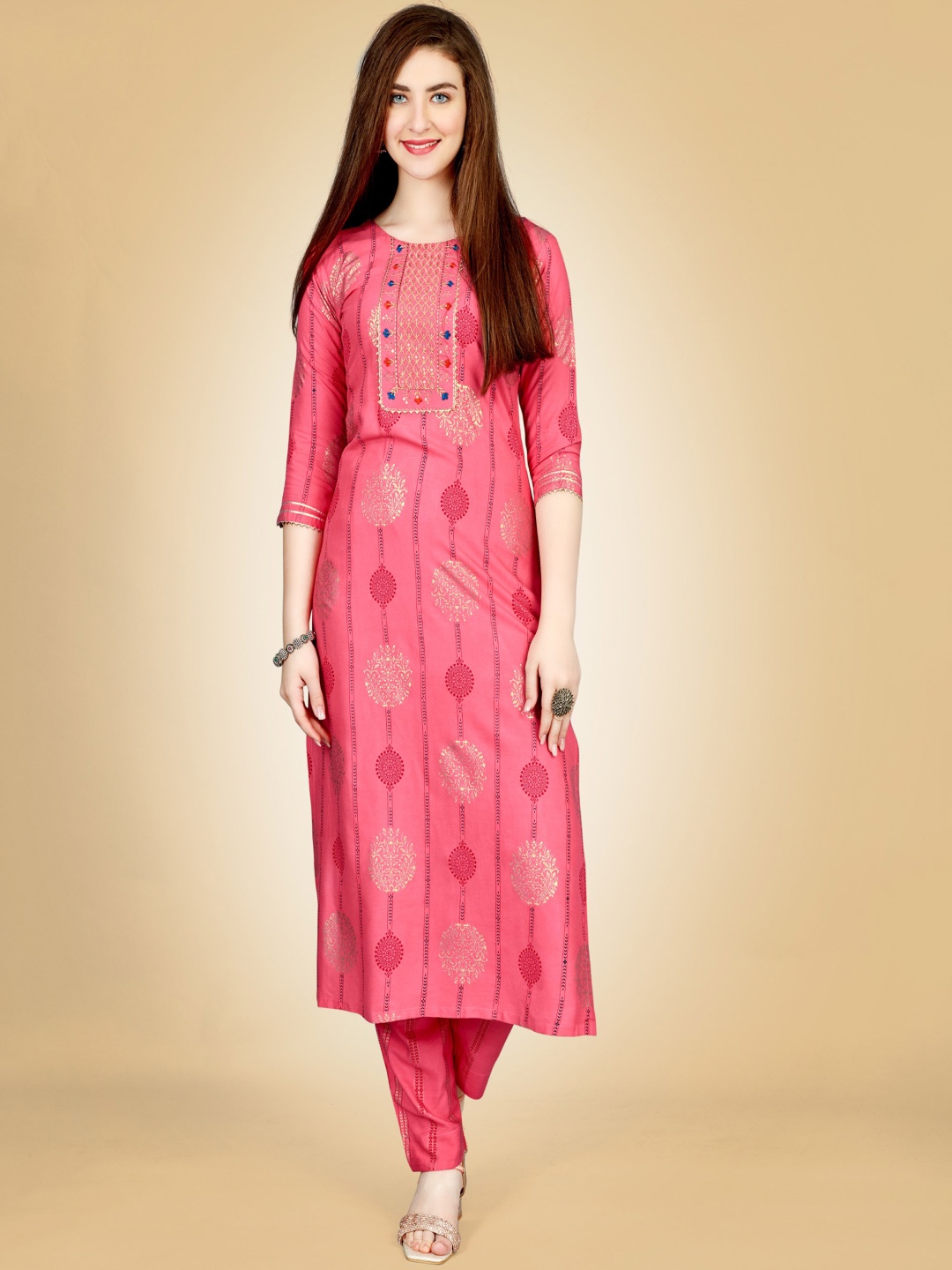 

BAPS Ethnic Motifs Printed Gotta Patti Kurta With Trousers, Pink