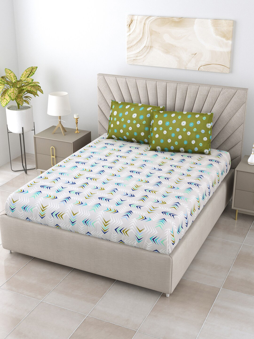 

BOMBAY DYEING Blumen Grey Geometric Cotton 120 TC Queen Bedsheet with 2 Pillow Covers