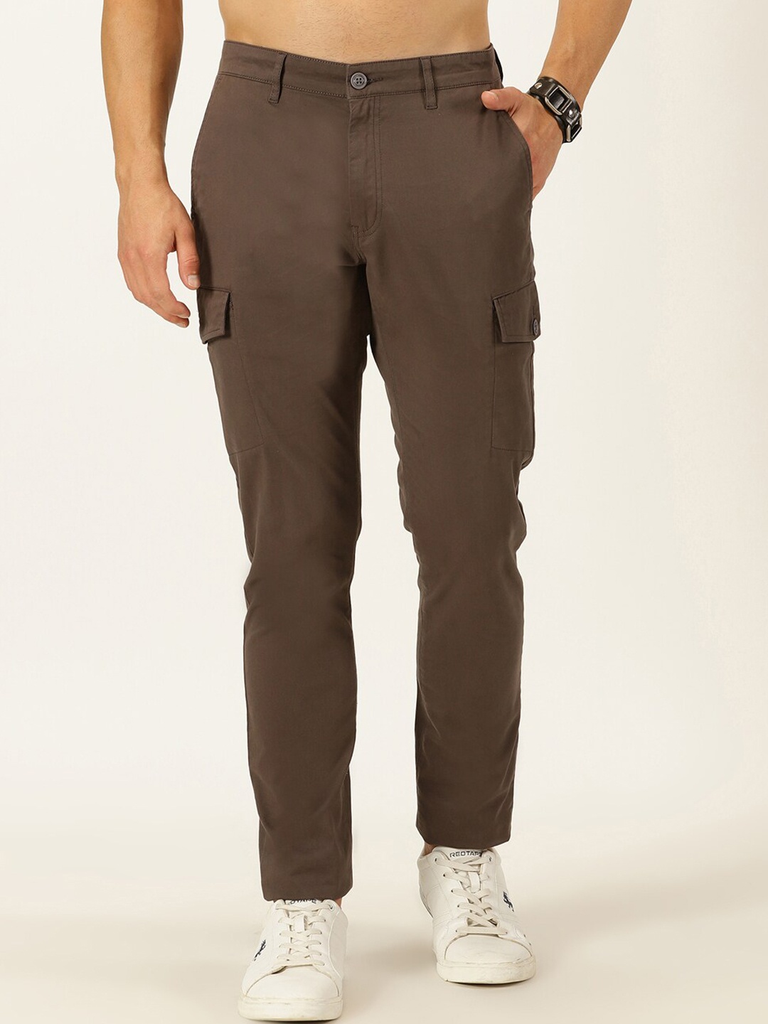 

Mast & Harbour Men Charcoal Smart Easy Wash Cargos Trousers