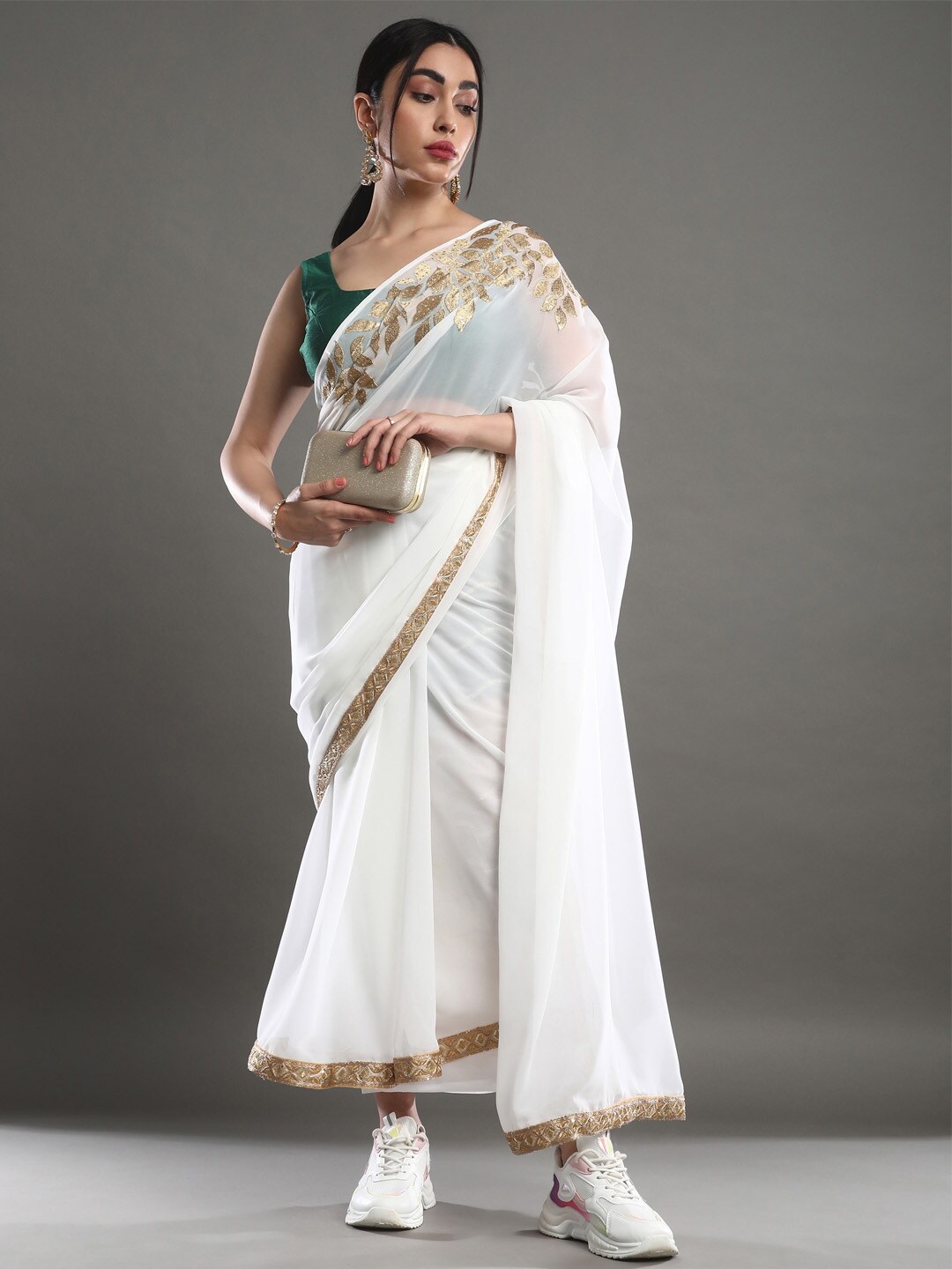 

Mitera Off White & Gold-Toned Floral Embroidered Saree