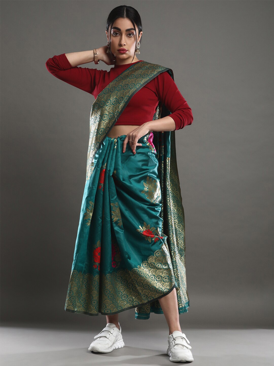 

Mitera Green & Red Ethnic Motifs Woven Design Zari Silk Blend Banarasi Saree