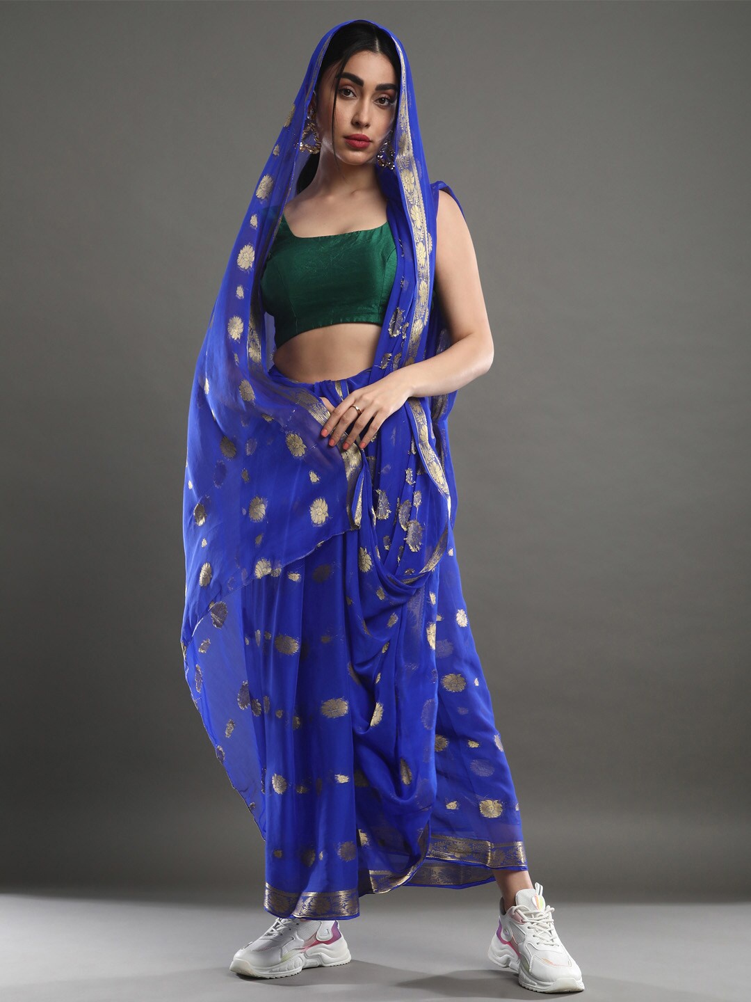 

Mitera Blue & Gold-Toned Ethnic Motifs Woven Design Zari Saree