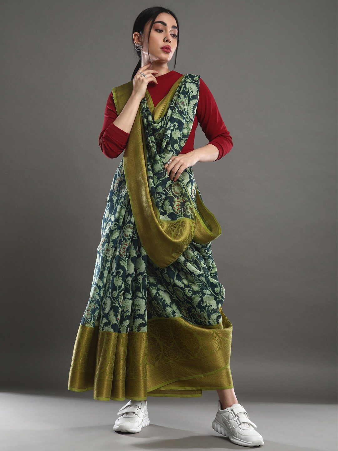 

Mitera Ethnic Motifs Zari Sungudi Saree, Teal