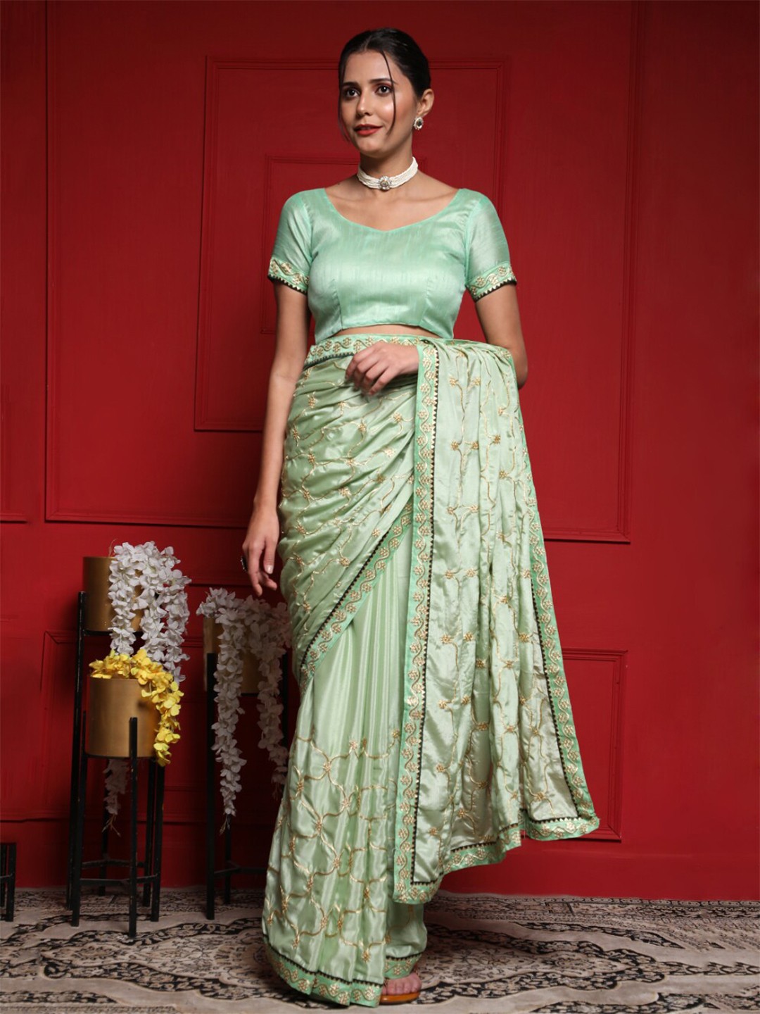 

GoStyle Ethnic Motifs Embroidered Bomkai silk Saree, Green