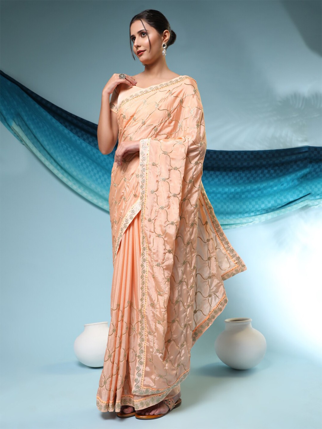 

GoStyle Geometric Embroidered Bomkai silk Saree, Peach