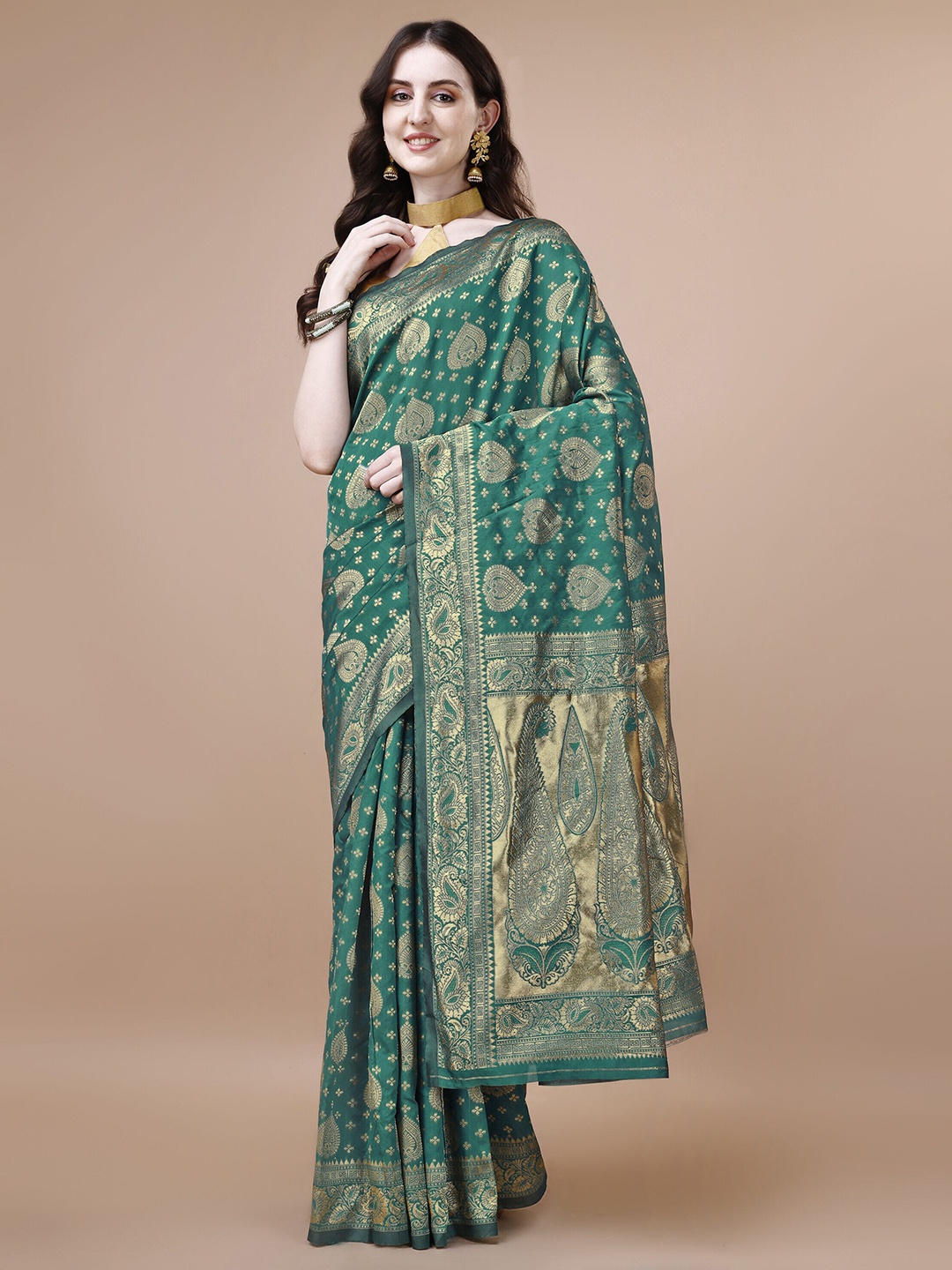 

MAGMINA Woven Design Zari Silk Cotton Banarasi Saree, Green