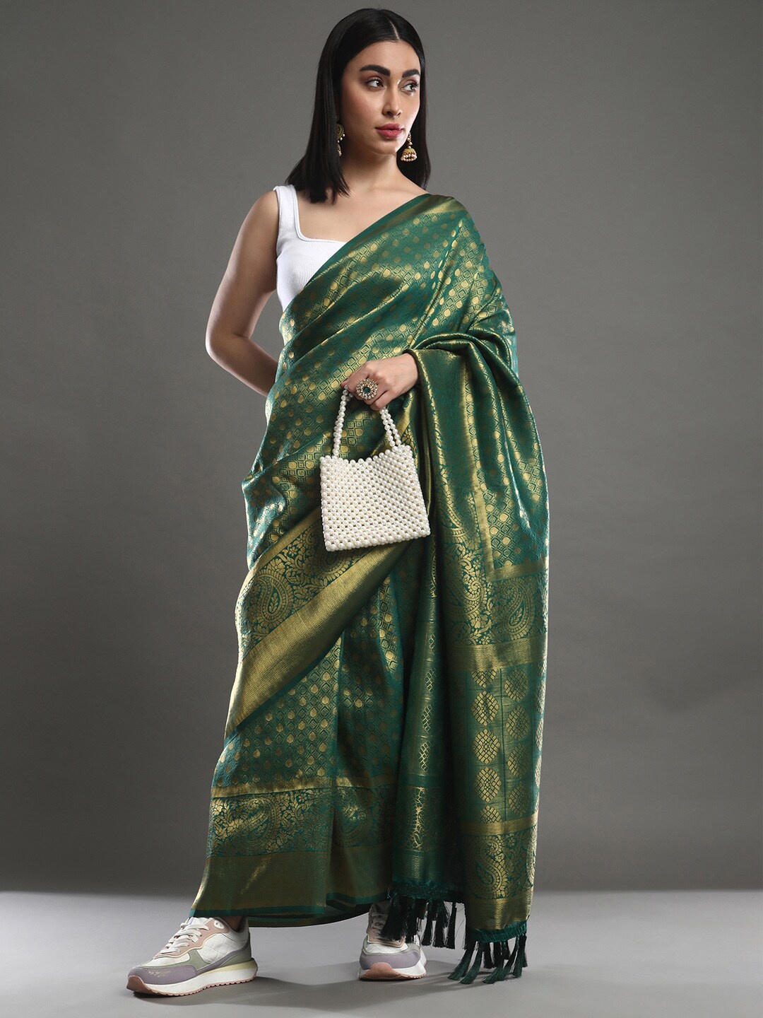 

Mitera Ethnic Motifs Woven Design Pure Georgette Zari Detail Kanjeevaram Saree, Green