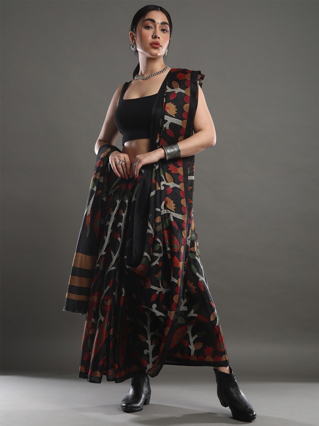 

Mitera Black & Red Floral Woven Design Jute Cotton Banarasi Saree