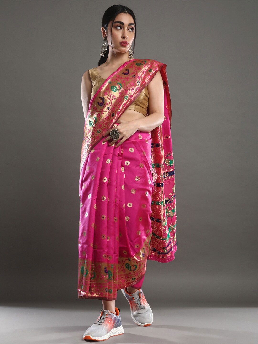 

Mitera Ethnic Motifs Woven Design Zari Detail Banarasi Saree, Pink