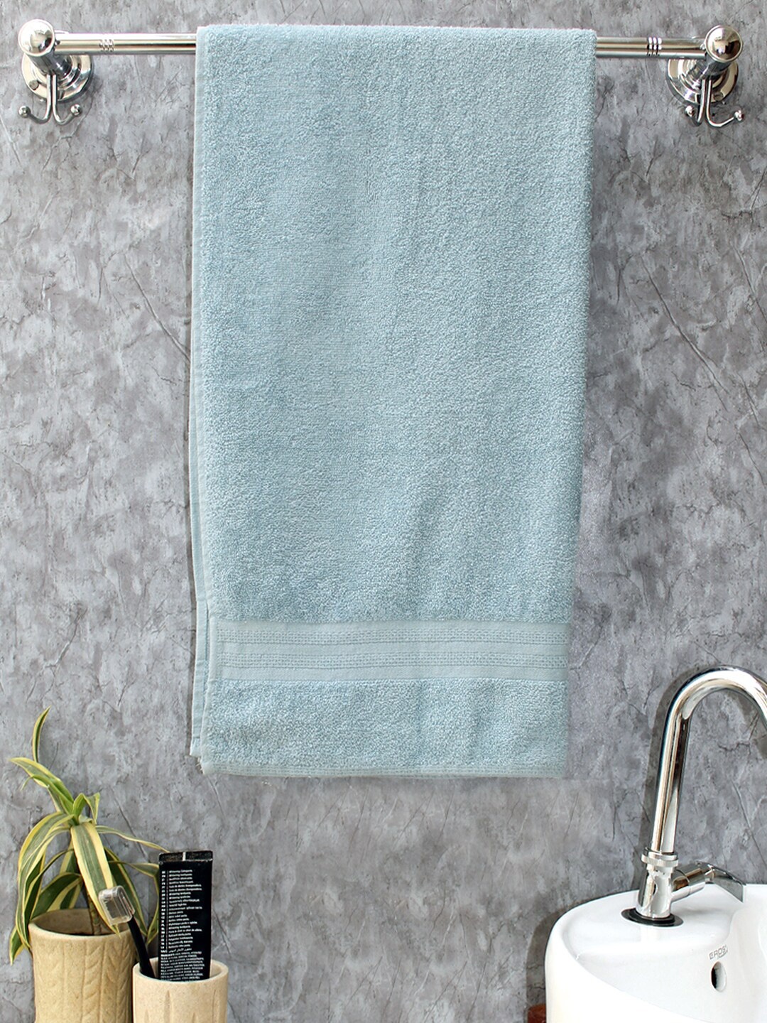 

AVI Living Blue Self-Designed 400 GSM Pure Cotton Bath Towel