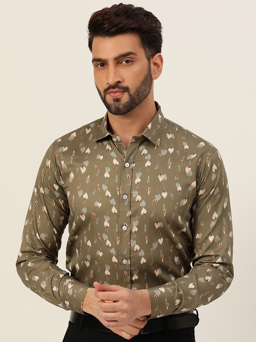 

JAVINISHKA Comfort Conversational Printed Spread Collar Long Sleeves Casual Shirt, Green