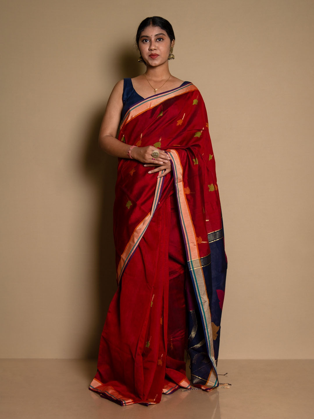 

SARIKA Floral Printed Zari Pure Cotton Saree, Maroon