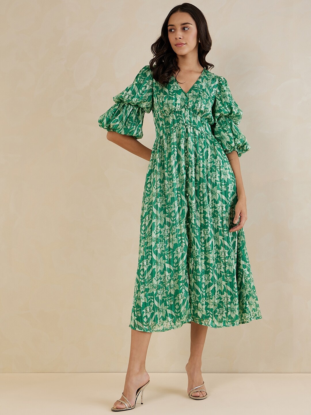 

Femella Floral Print V-Neck Puffed Sleeve Empire Pleated Midi Dress, Green