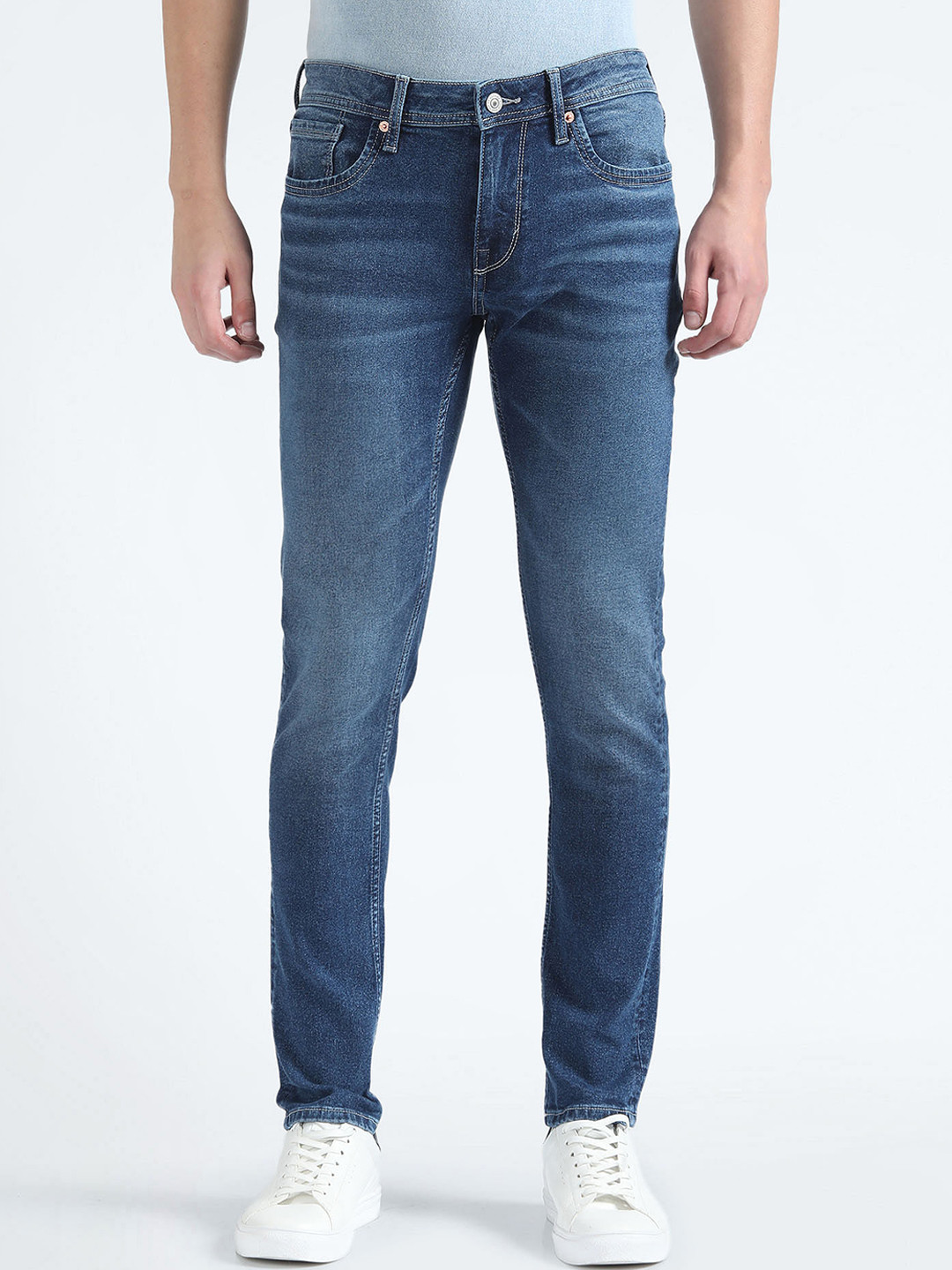 

Flying Machine Men Skinny Fit Low Rise Light Fade Clean Look Stretchable Jeans, Blue