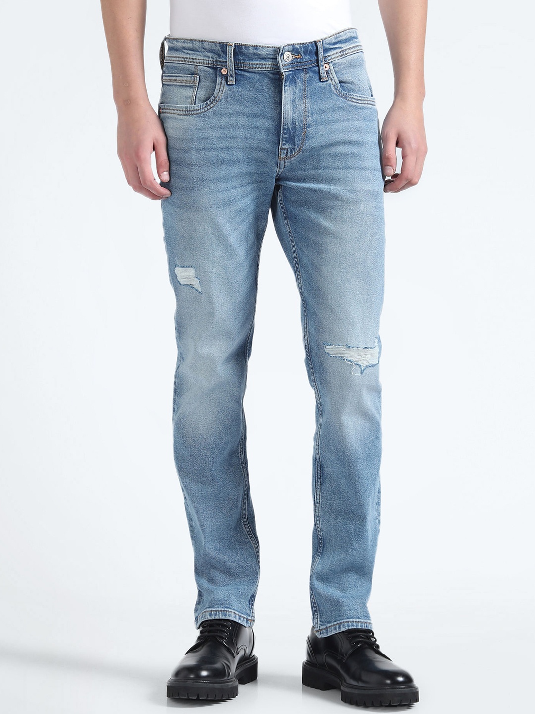 

Flying Machine Men Straight Fit Mid-Rise Mildly Distressed Heavy Fade Stretchable Jeans, Blue