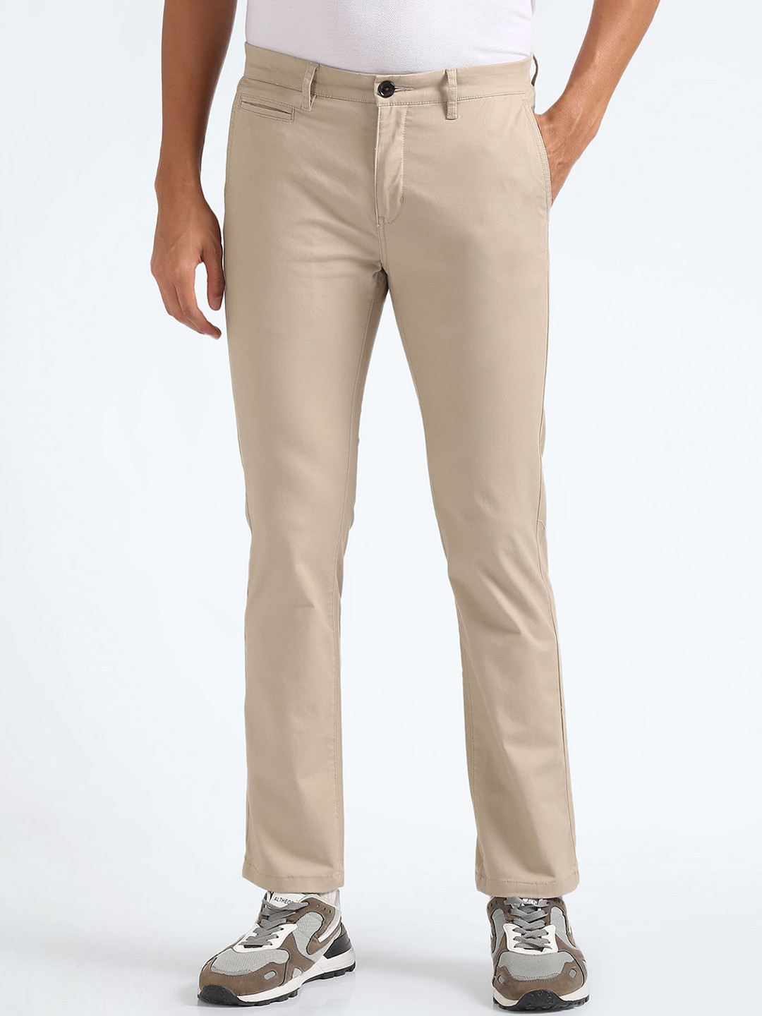 

Flying Machine Men Tapered Fit Plain Cotton Chinos, Beige