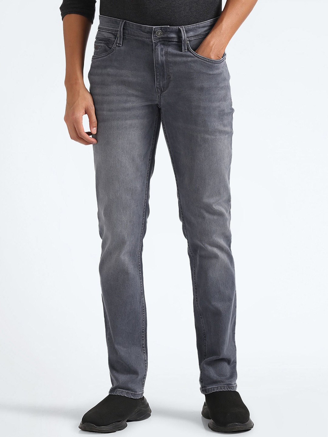 

Flying Machine Men Straight Fit Light Fade Clean Look Stretchable Jeans, Grey