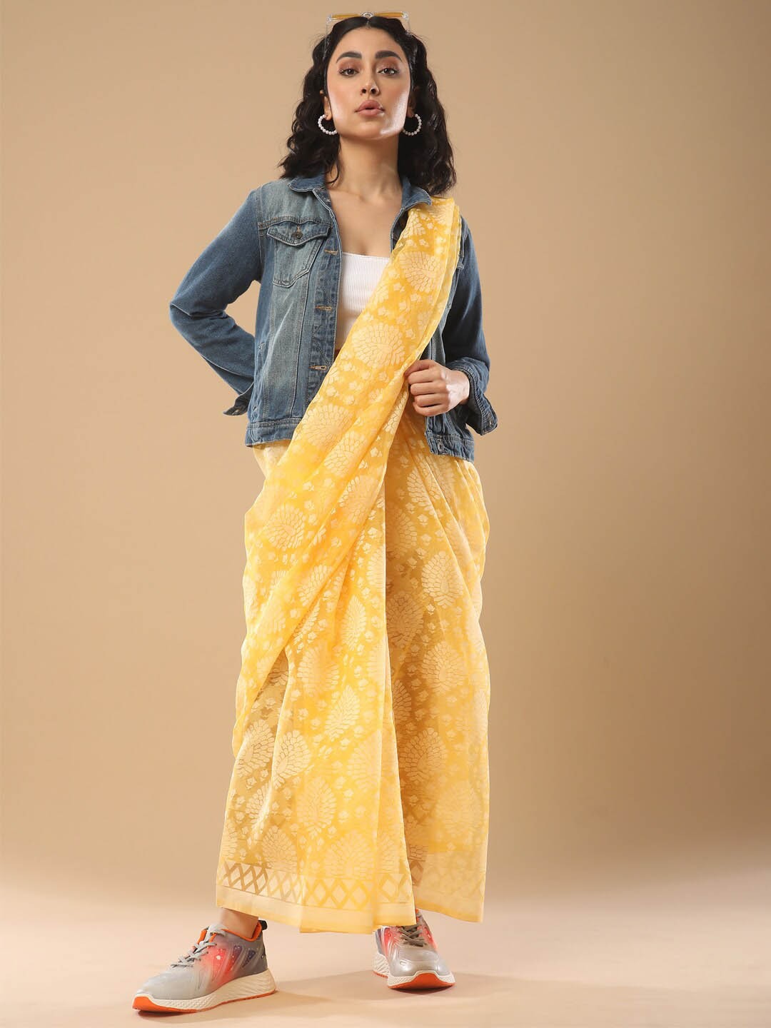 

Mitera Yellow & White Floral Printed Chanderi Saree