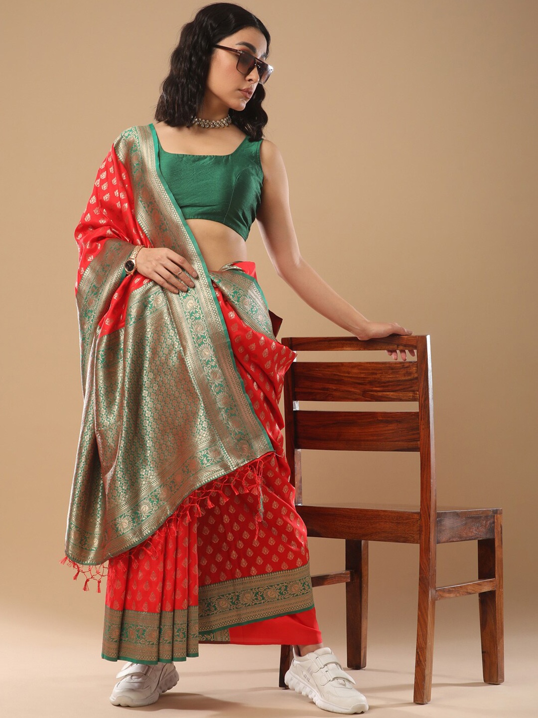 

Mitera Red Ethnic Motifs Woven Design Zari Banarasi Saree