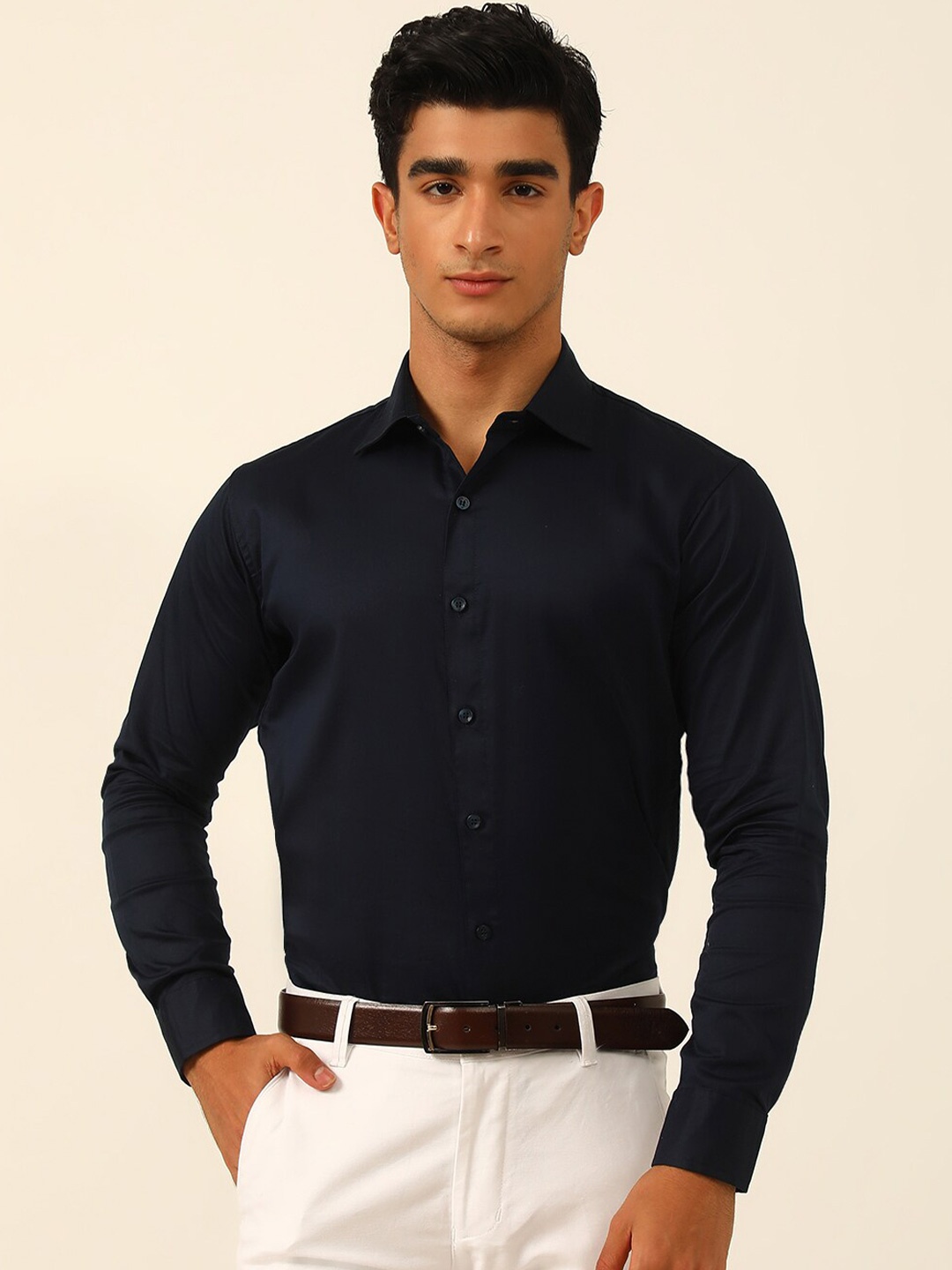 

JAVINISHKA Classic Slim Fit Spread Collar Pure Cotton Shirt, Navy blue