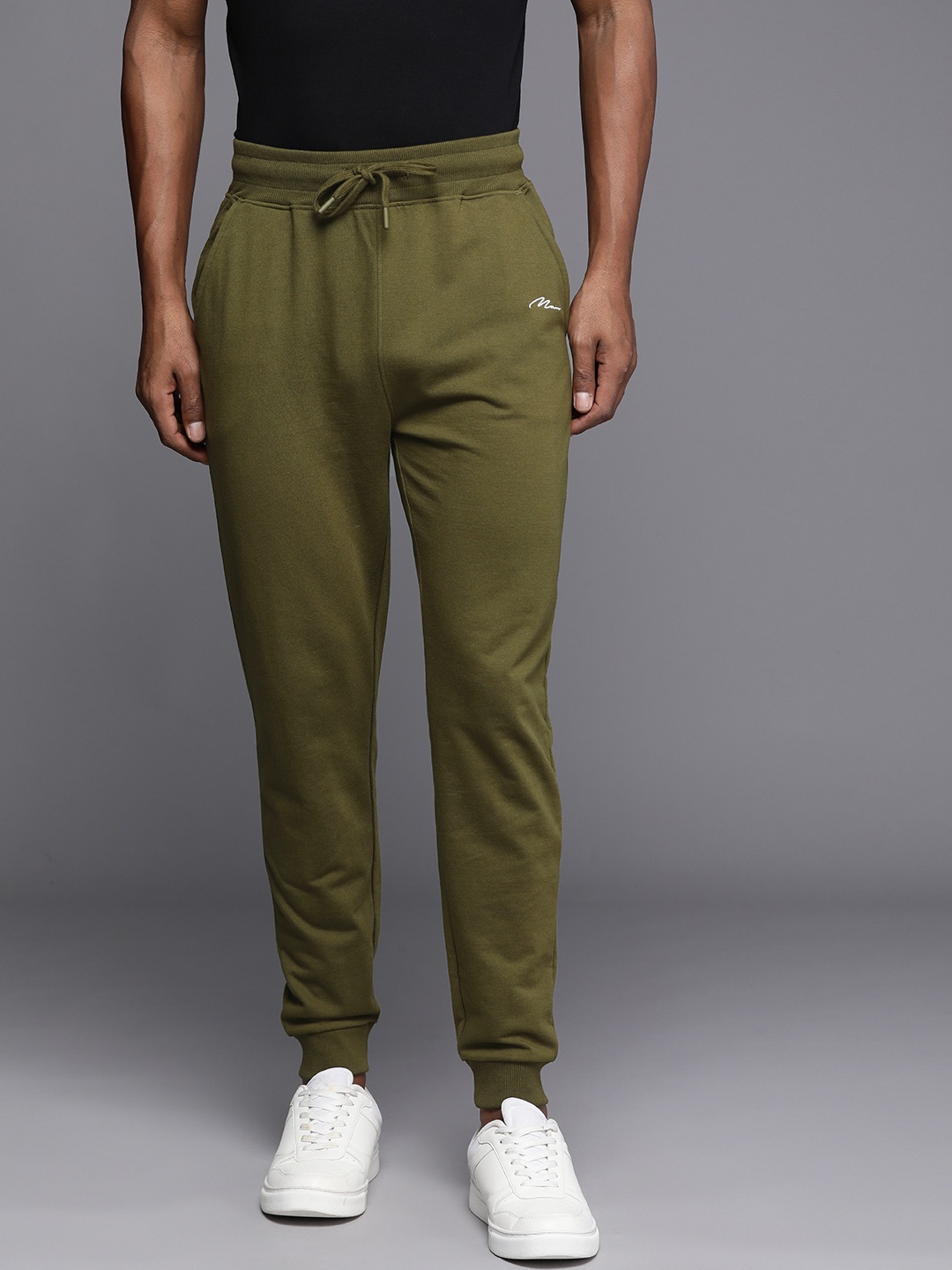 

boohooMAN Men Solid Joggers, Olive