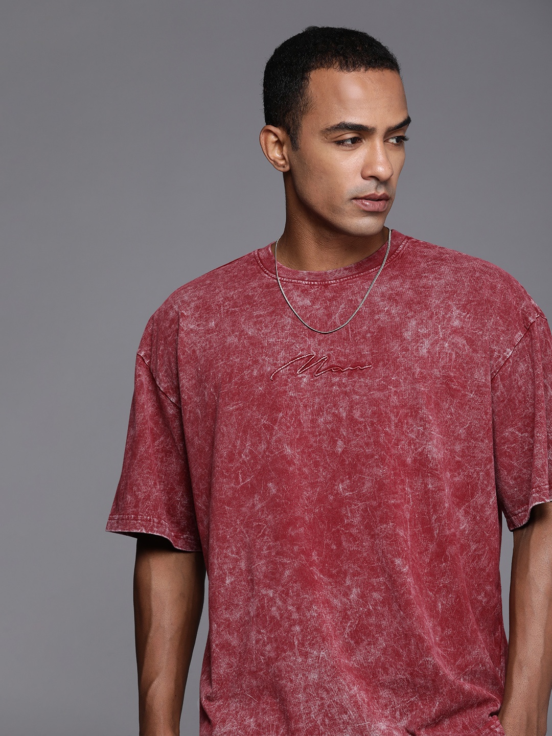 

boohooMAN Oversized Pure Cotton T-shirt with Speckled Detail, Red