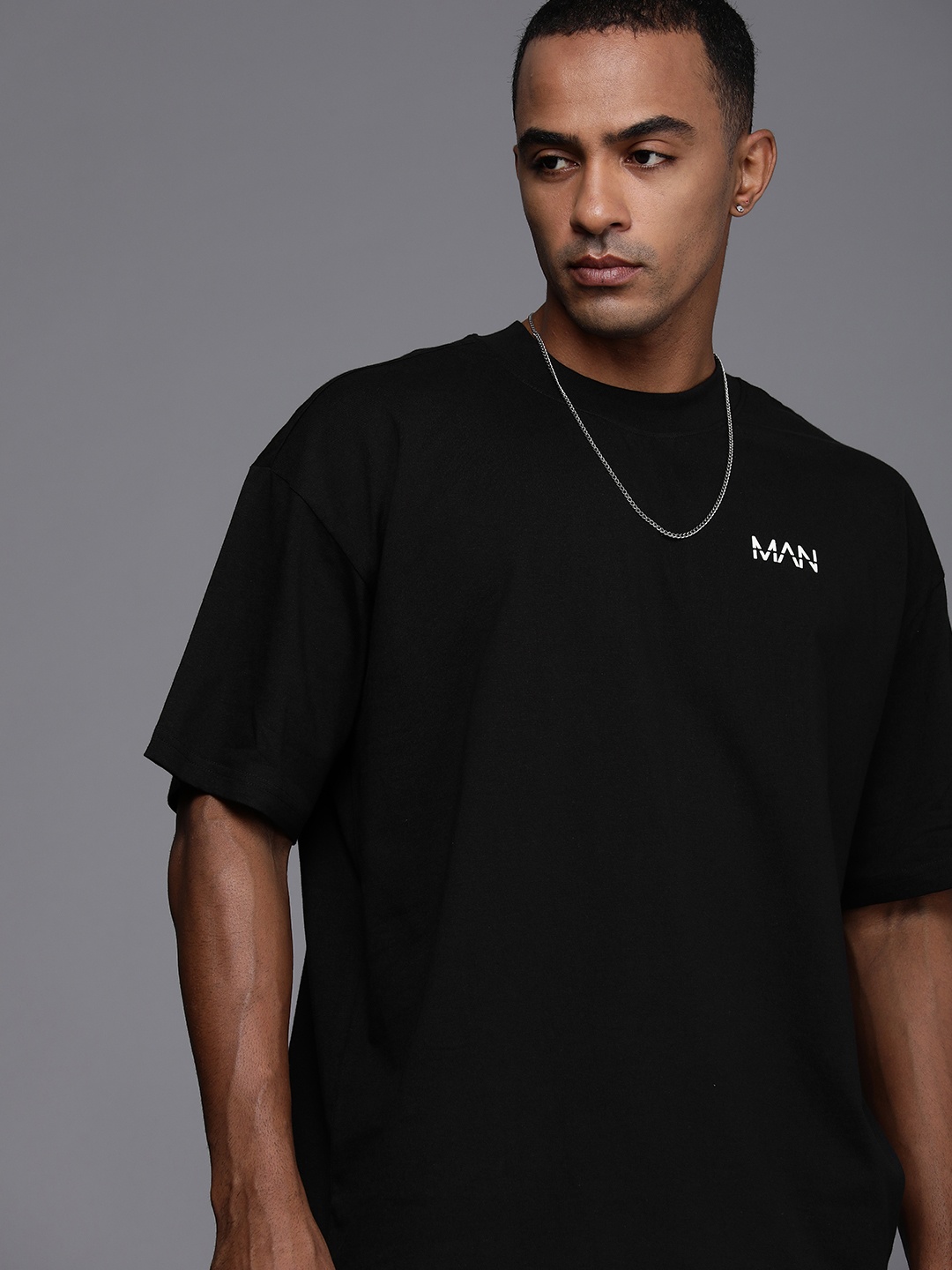 

boohooMAN Men Solid Drop-Shoulder Sleeves Pure Cotton Oversized T-shirt, Black