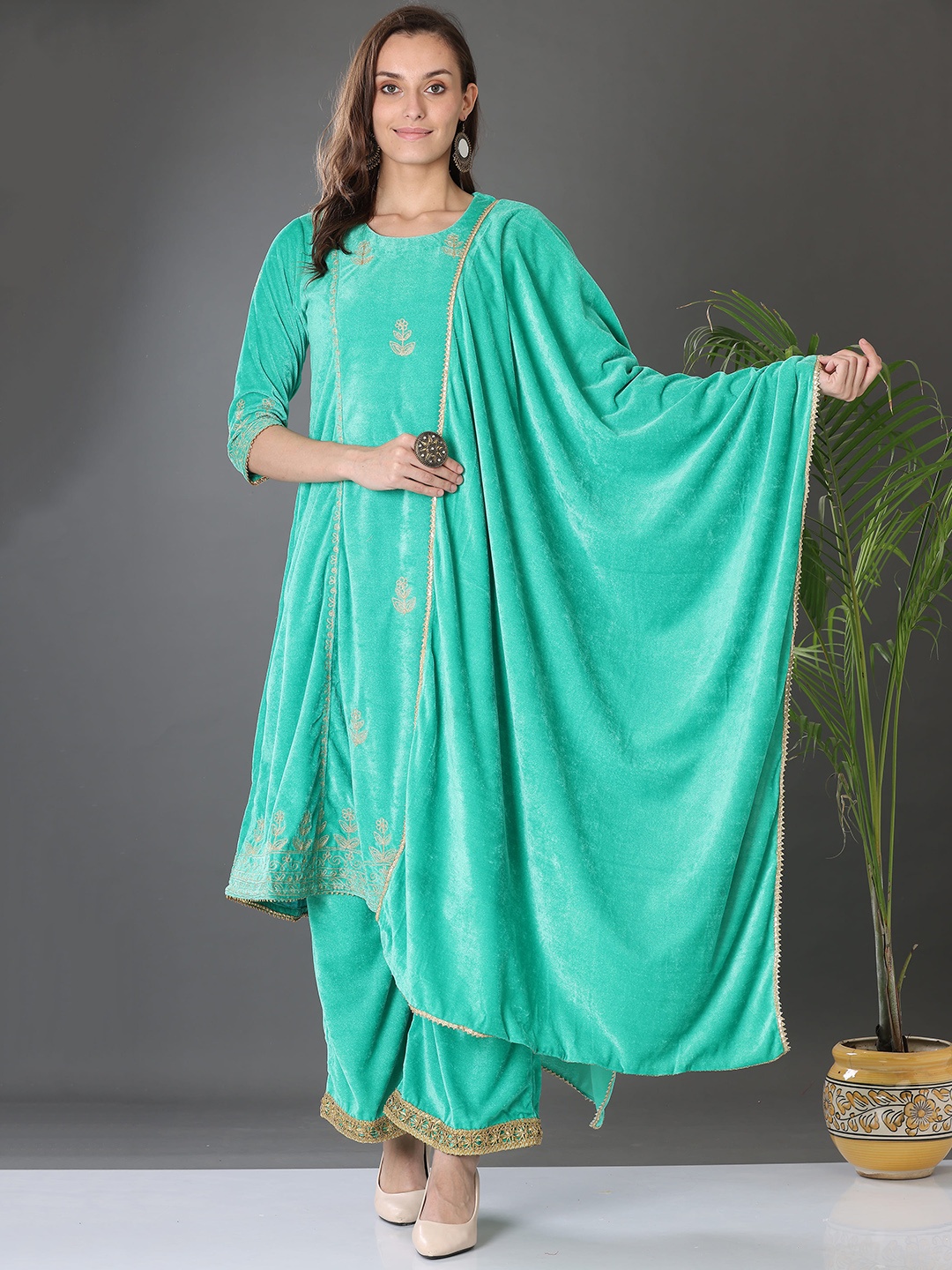 

KAANCHIE NANGGIA Ethnic Motifs Embroidered Velvet A-Line Kurta With palazzos & Dupatta, Turquoise blue